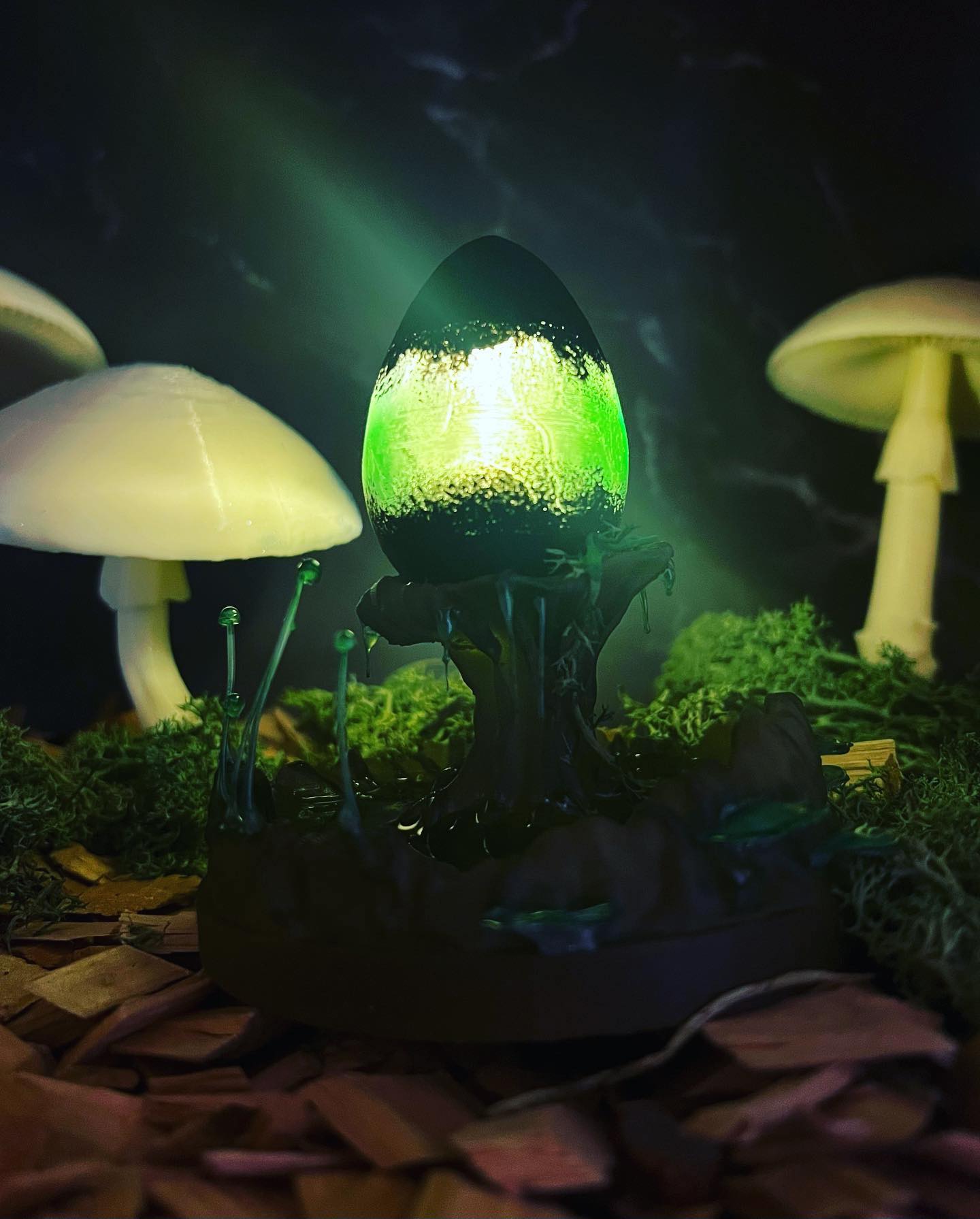 Poison Wyvern Egg Nest (Illuminates!)