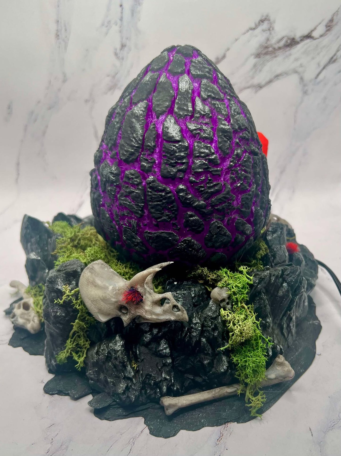 Upgraded Rock Drake Egg Nest (Illuminates)