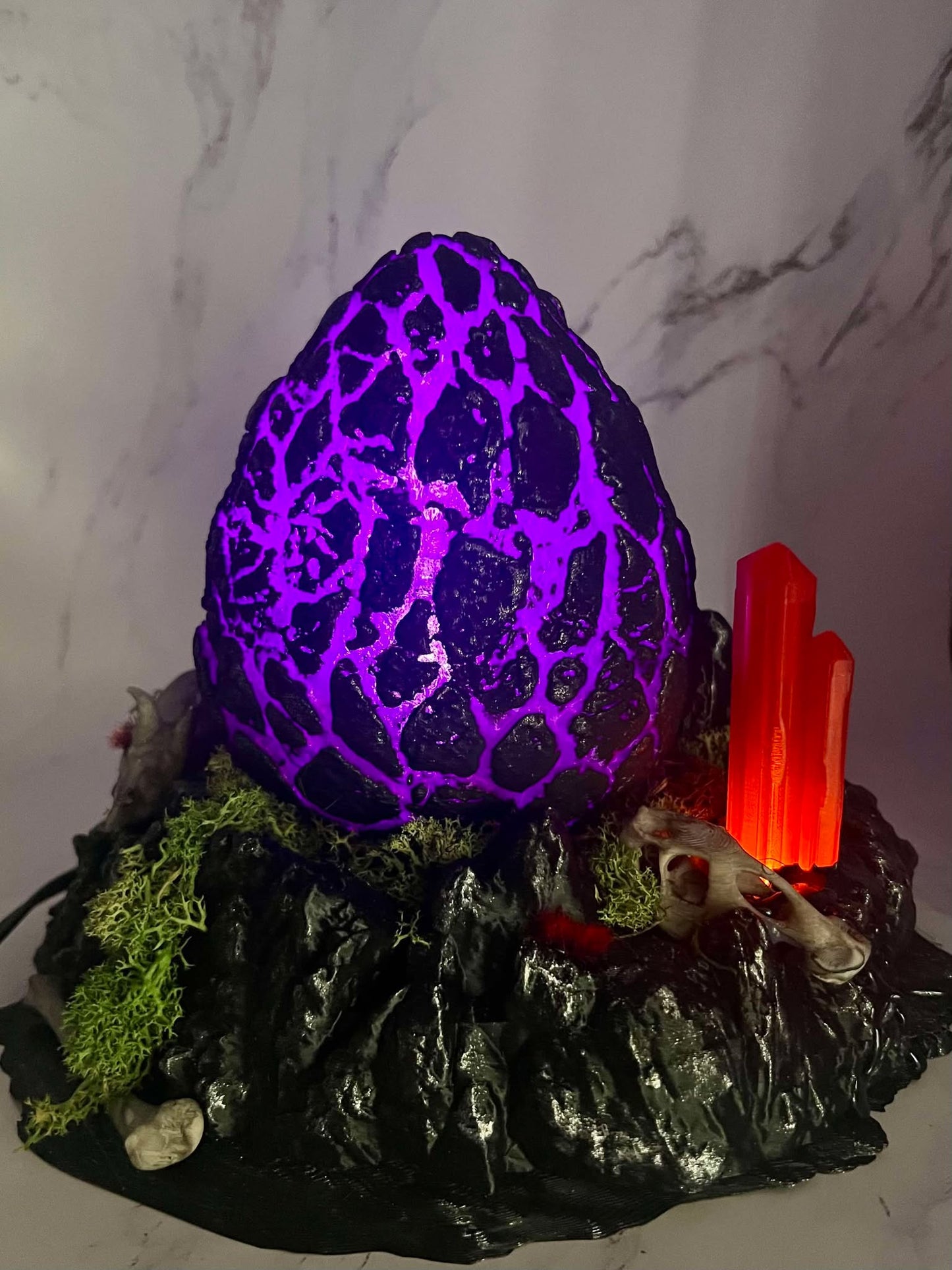 Upgraded Rock Drake Egg Nest (Illuminates)