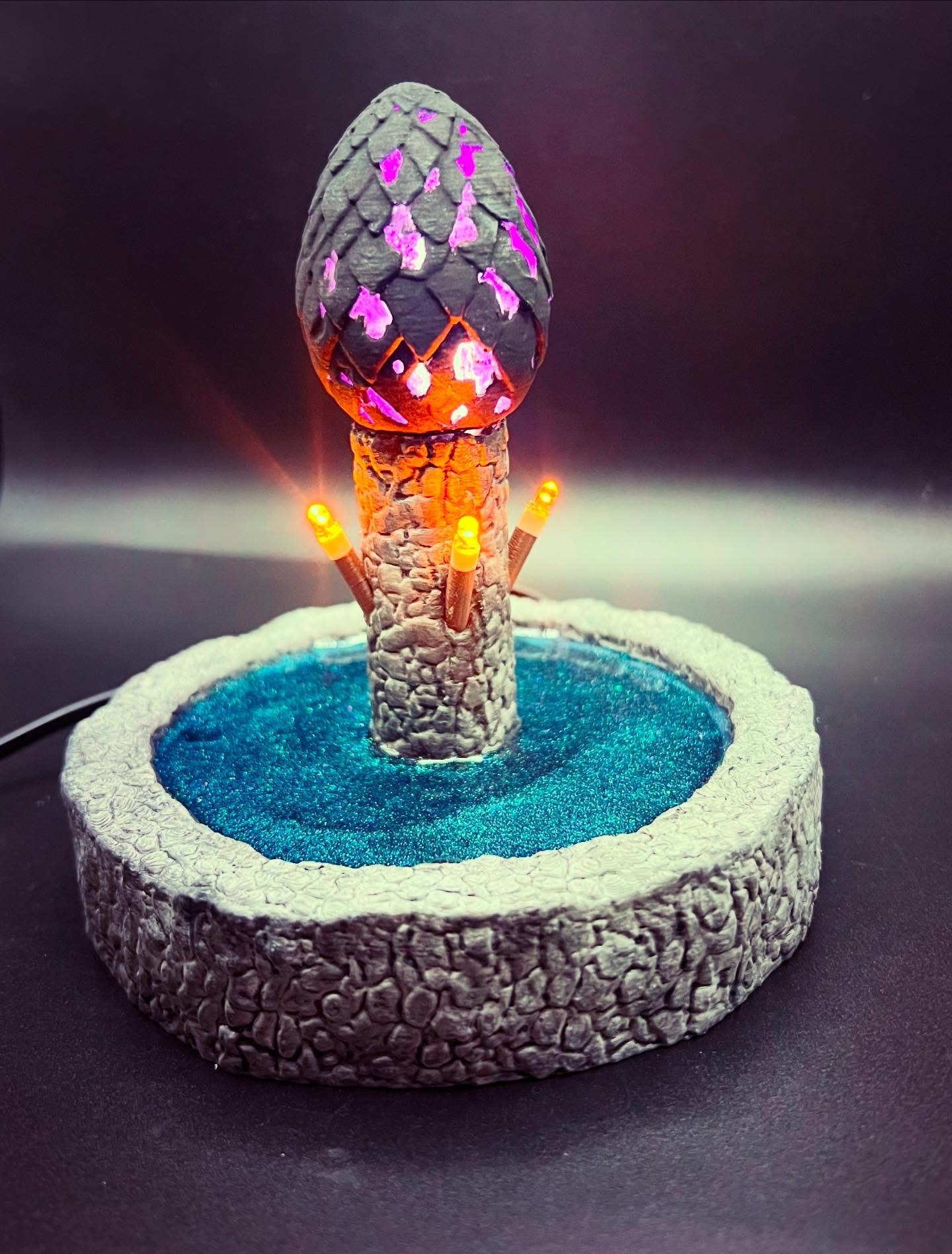 Realistic Ender Dragon Egg Display | Illuminated Minecraft-Inspired Lamp | USB Powered Gaming Decor